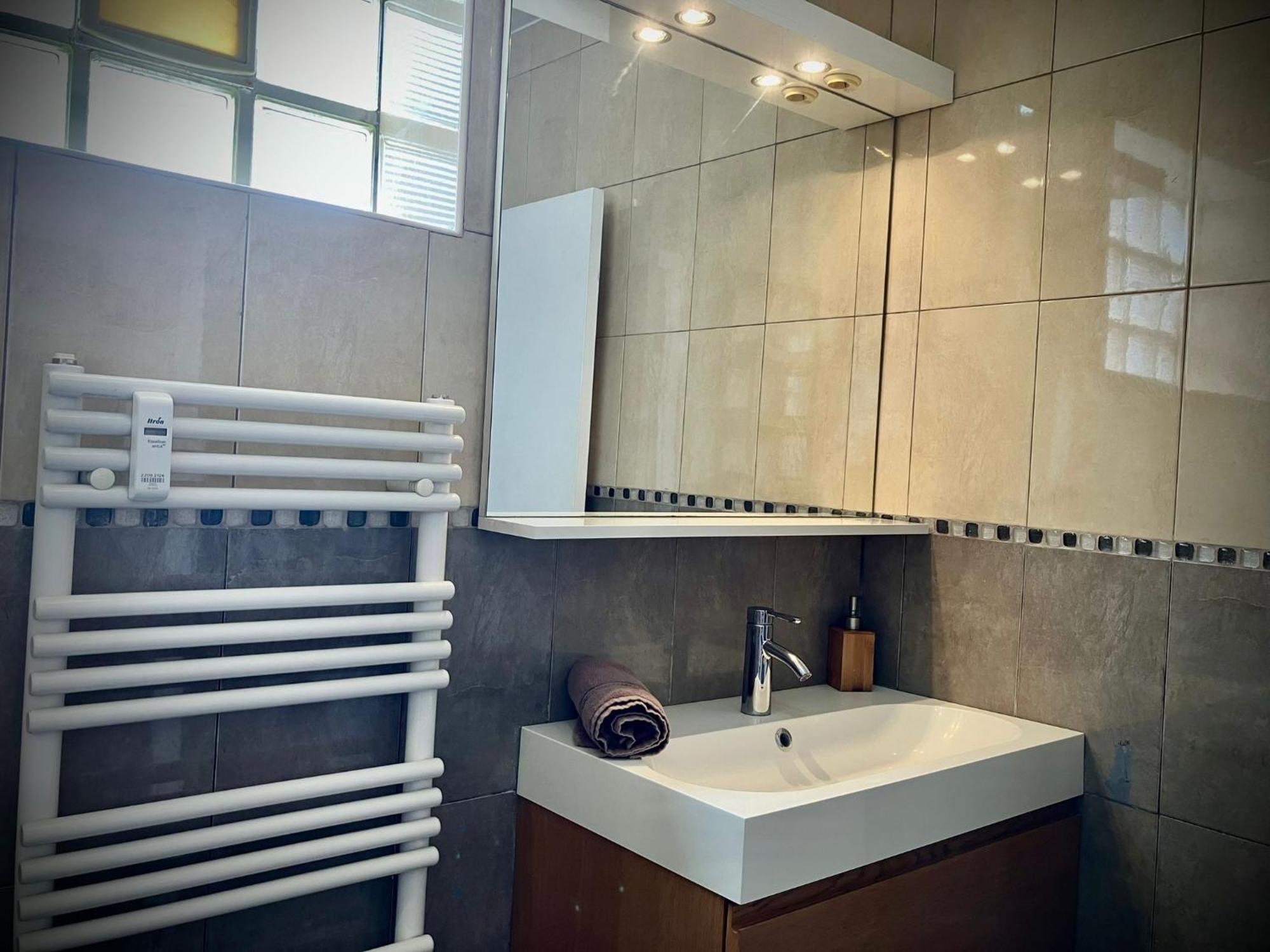 Parisian Lounge 8 Pers Front Station Apartment Villemomble Bagian luar foto